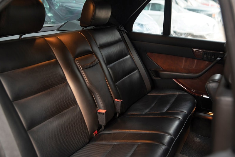 1991 Mercedes-Benz 560 SEL 6.0 AMG Auction RM Sotheby's 6.0-litre 32v DOHC ‘Hammer’ european-spec blue-black metallic paint WDB1260391A537226