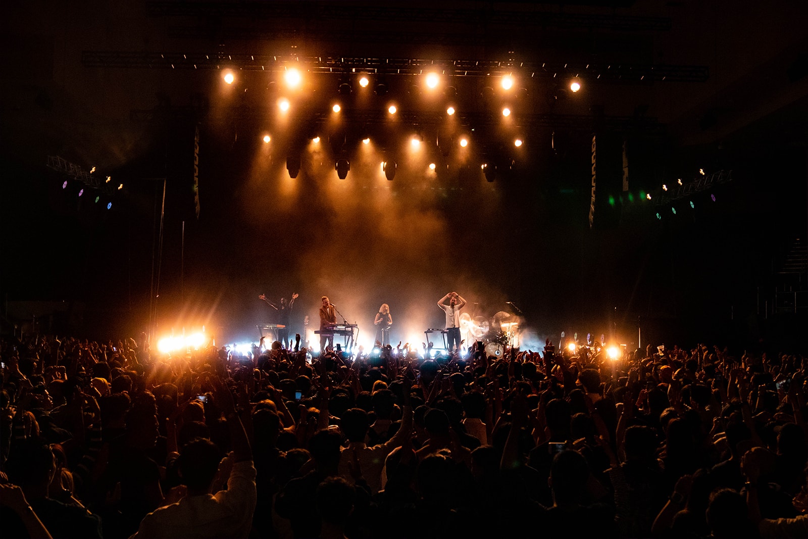 Honne Excelled The Live Night Of Bangkok Once Again With Their Soul Infused Electro Pop Music Alongside Anna Of The North And Phum Viphurit