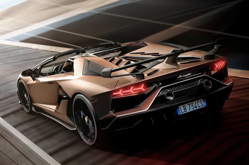 Lamborghini Aventador SVJ Roadster Car Details Info Information Italian Hypercar 2019 Geneva Motor Show 800 Units Limited Edition 556kW 720 Nm V12 Engine 100 kph 2.9 seconds 0-200 8.8 Automotive Cars Parts