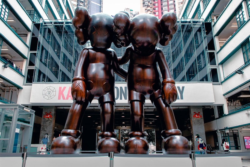What To Do During Art Basel Hong Kong 2019 art show exhibition takashi murakami mr. daniel arsham perrotin Hiroshi Fujiwara Hans Ulrich Obrist kevin ma moncler kaws nigo sothetbys julio le parc 