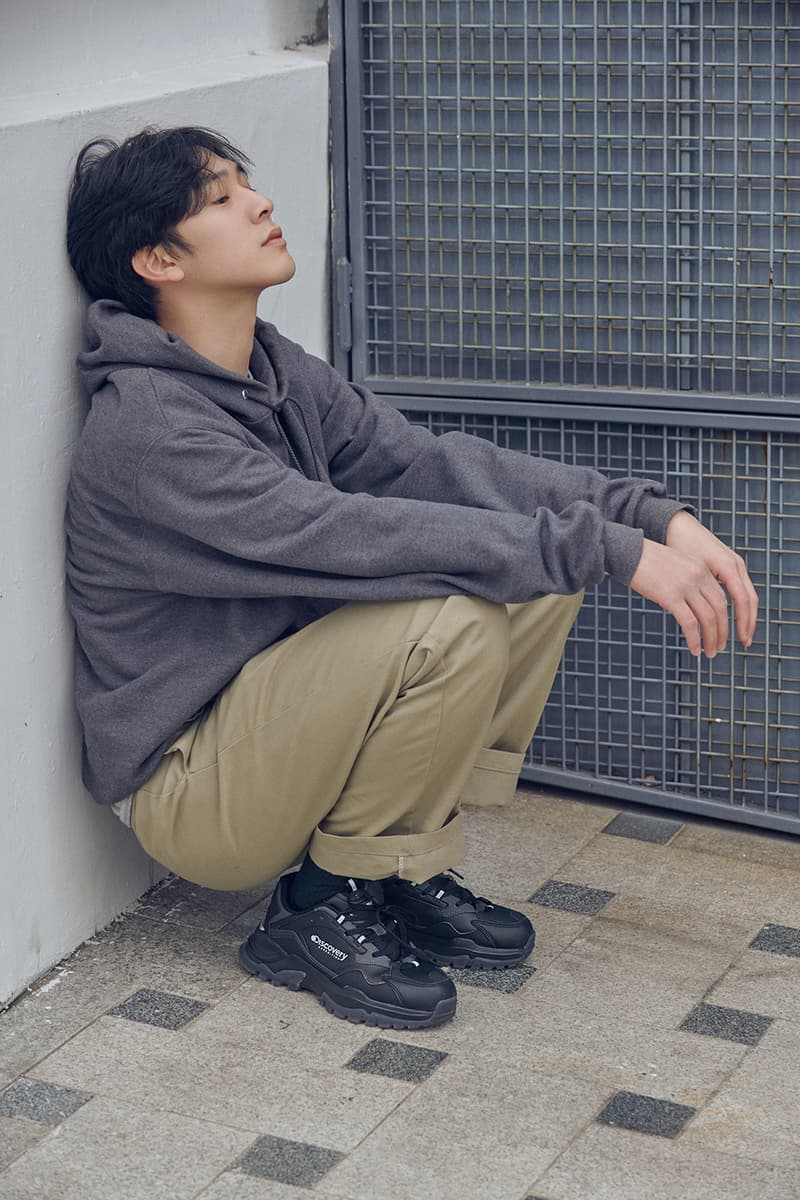 Discovery Expedition Bucket Dwalker Sneaker Lookbook Chunky Korea Outdoor Performance