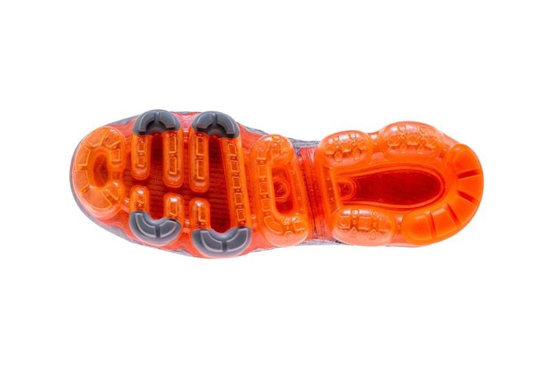 nike air vapormax 3.0 moon landing