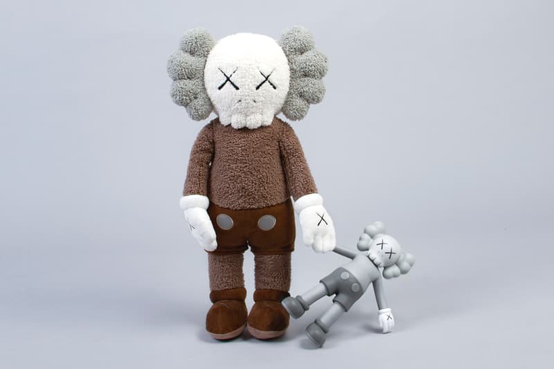 KAWS KAWS:HOLIDAY Plush Set Release Hong Kong Black White Brown Buy