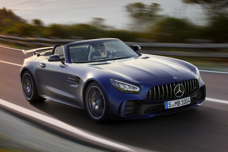 The 2019 Mercedes-AMG GT R Roadster Boasts 577 Horsepower