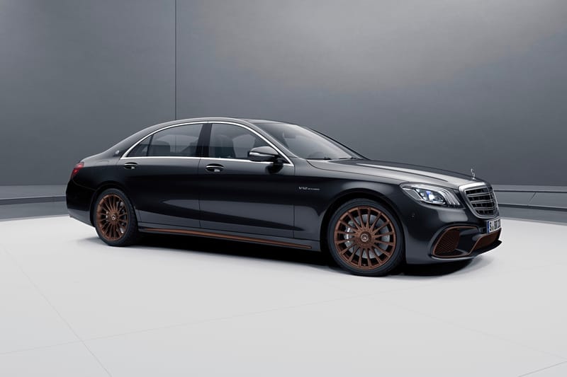 Mercedes-AMG Releases V12-Powered "Final Edition" S65
