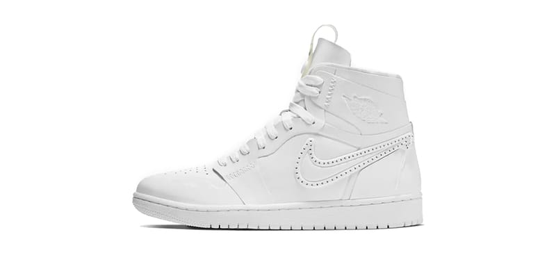 noise cancelling nike cortez