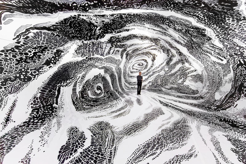 oscar oiwa visionaire black and light immersive mural new york city installation artwork