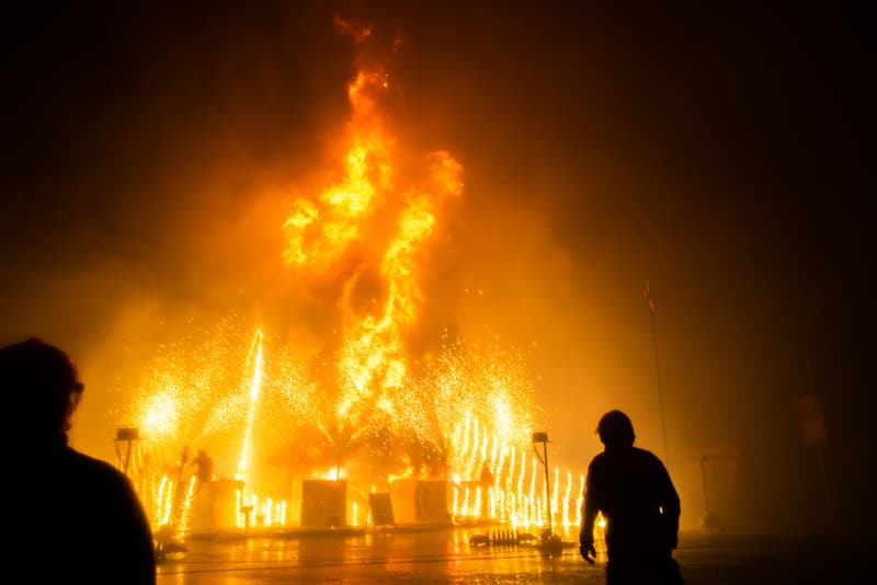 pichiavo sculpture fallas de valencia