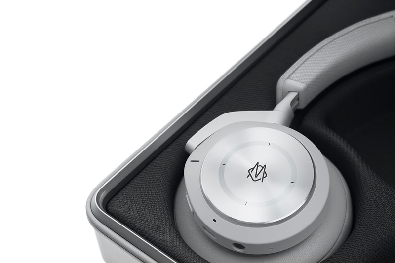 Rimowa Bang & Olufsen Beoplay-h9i Release Limited edition music acoustics accessories luggage flight case suitcase audiophile 