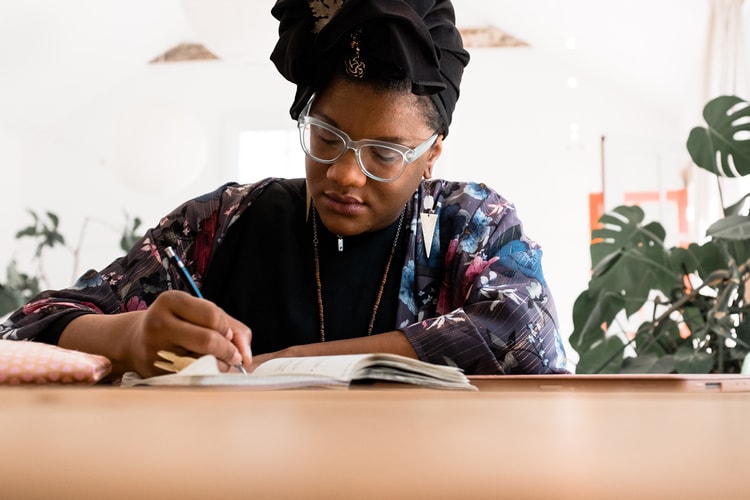 Pen & Paper: Roshi K