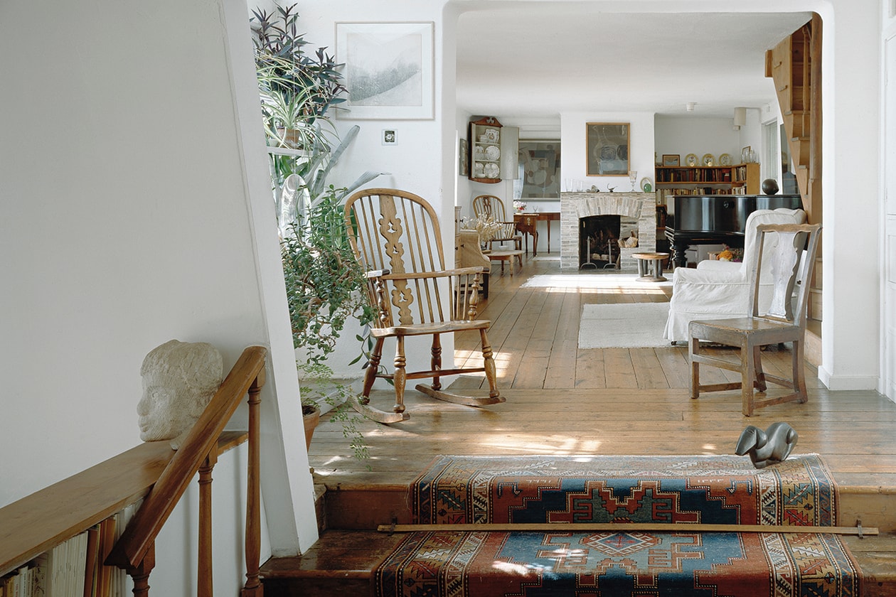 UK Best Art Gallery guide london uk liverpool scotland englad glasgow bristol hauser wirth somerset spike island ashmolean oxford kettles yard cambridge kaws yorkshire sculpture park tate st ives turner contemporary hepworth wakefield whitworth manchester visit art trip staycation plan tickets tips recommended