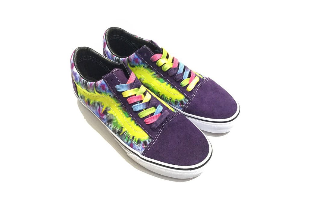 vans with colored laces