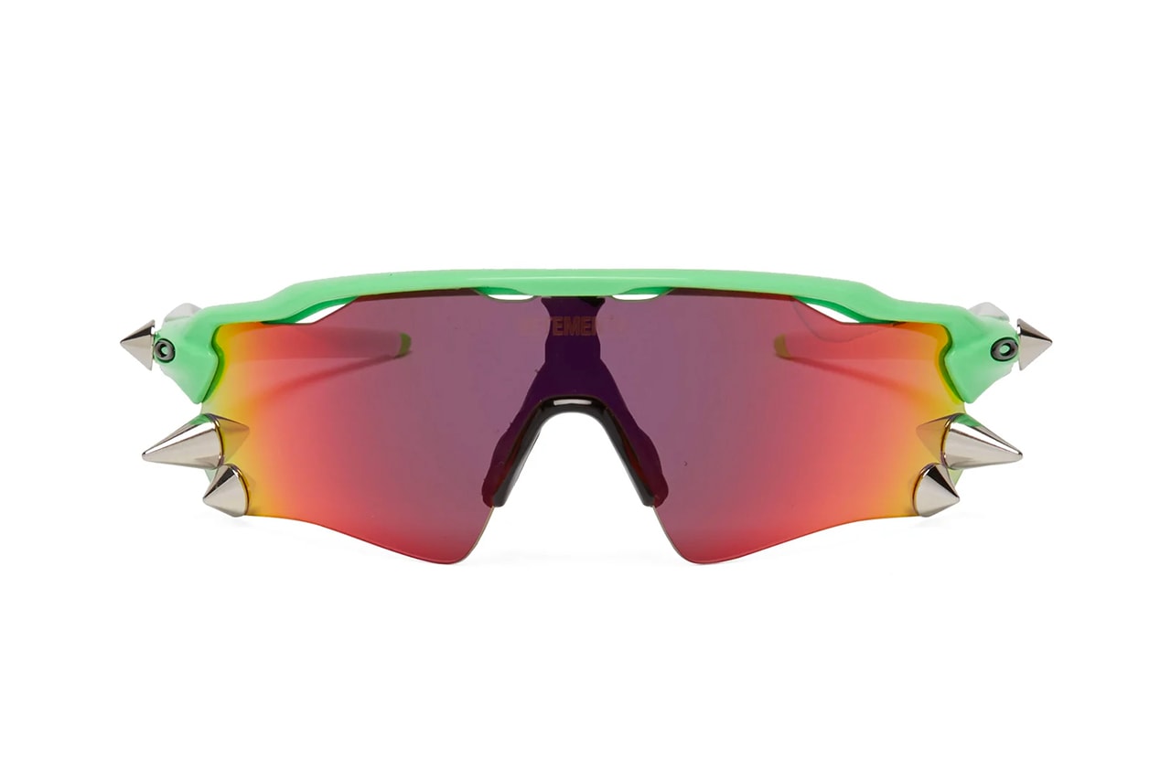 Vetements Oakley Spike Glasses 200 D 400 Iridescent Acetate Neon Spring Summer 2019 SS19 Engraved Logo USA Sports Sunglasses 