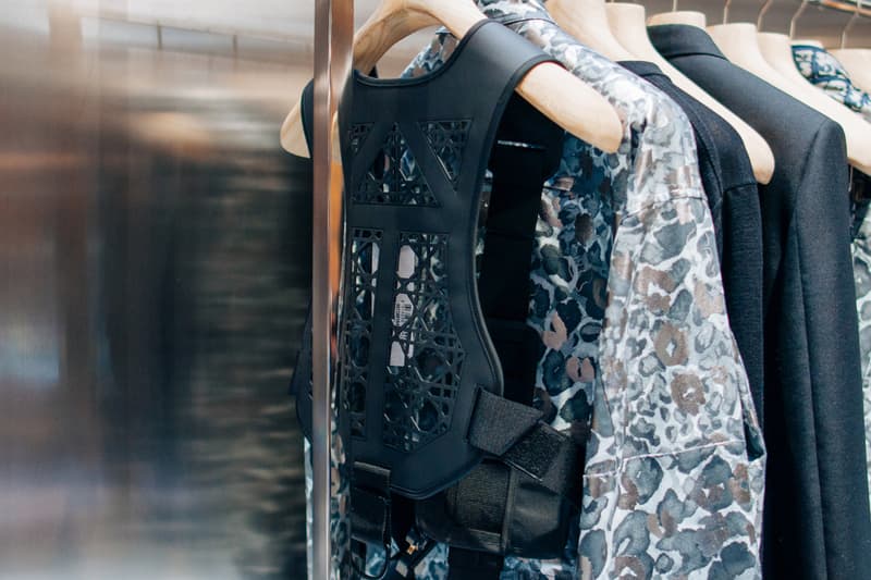 Dior Men Hajime Sorayama Retro Futuristic Collection Full Look Hong Kong Landmark Pre-Fall 2019 bags accessories b23 sneaker backpack kim jones matthew m williams tee shirt suit buckle rollercoaser