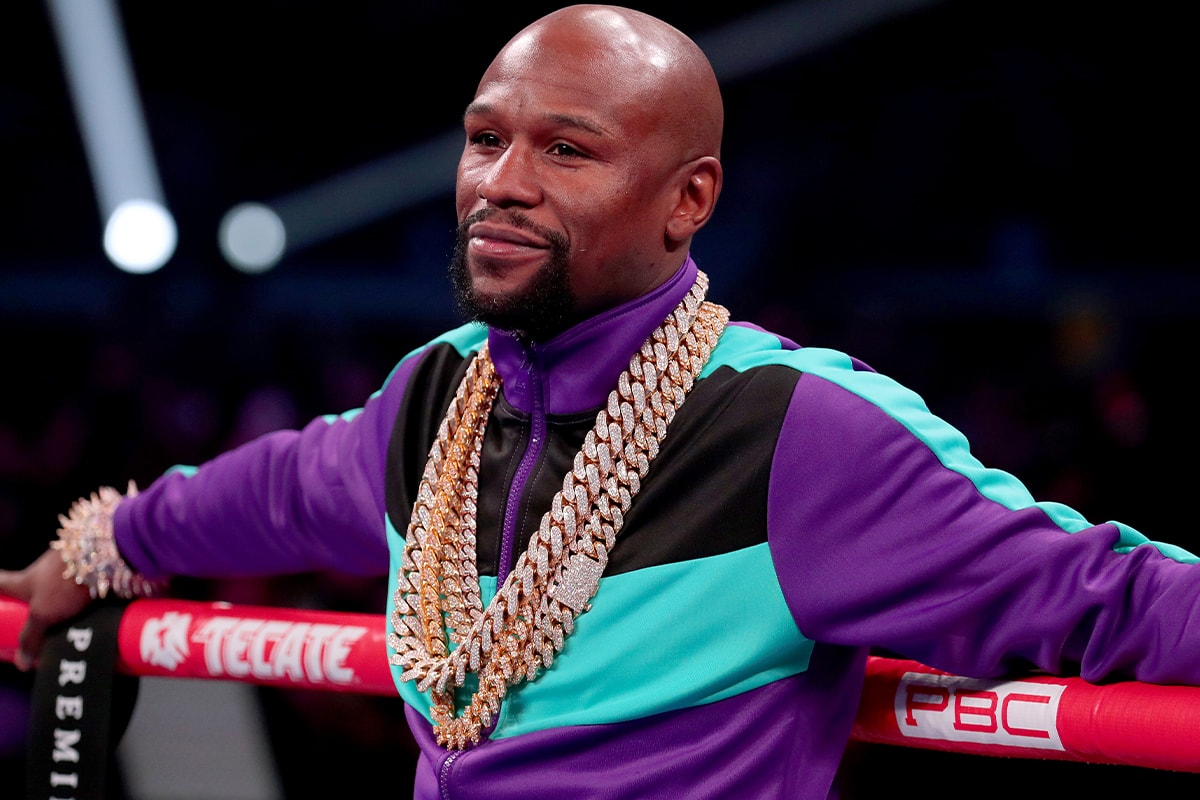 Floyd Mayweather Signs Contract Rizin Boxing Manny Pacman Pacquiao TMT boxing sports mmx fighting Japan Tokyo 
