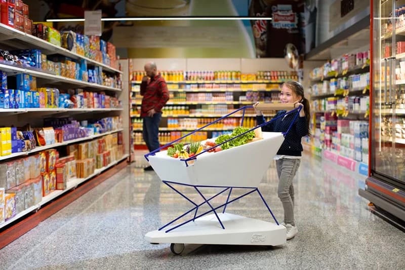 Ford Techs Out Supermarket Trolleys With a Self Braking System automated sensors brake shopping cart smart technology cars automotive automation