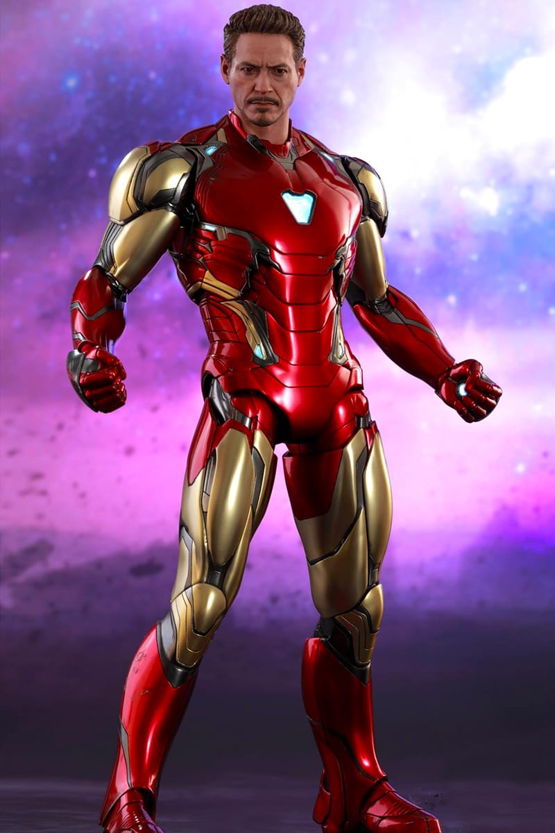 Beast-Kingdom USA | LS-085 Avengers: Endgame Iron Man Mark 85 Life Size  Black and Gold Edition