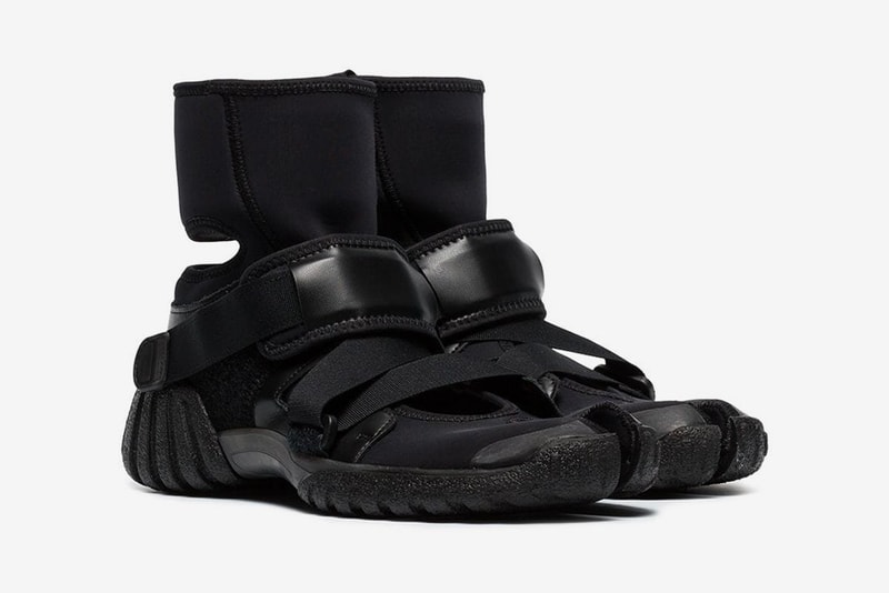 Maison Margiela Tabi Medic Strap Sneakers Release Black