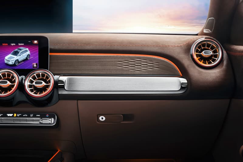 Mercedes-Benz Concept GLB 2019 Compact SUV Debut premiere shanghai auto april