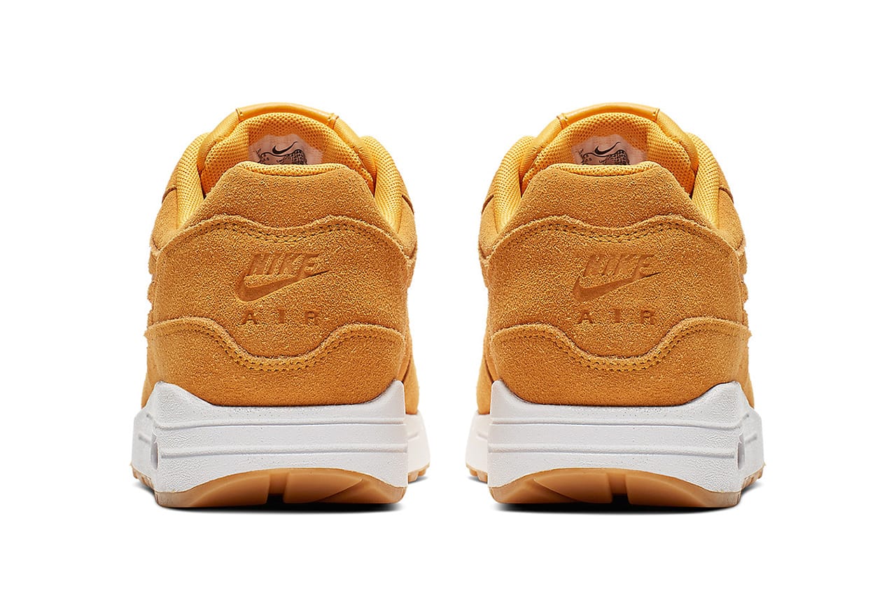 nike air max yellow suede