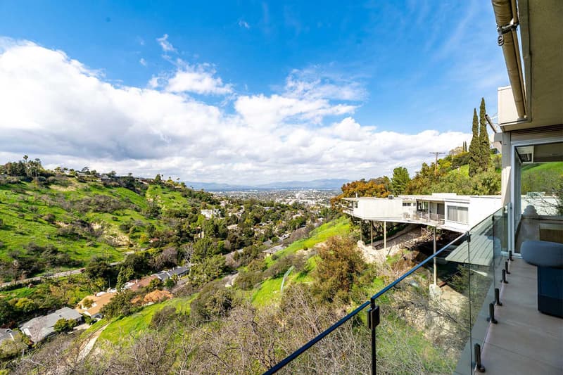 Richard Neutra Stilt House For Sale architecture homes houses design California LA Los Angeles