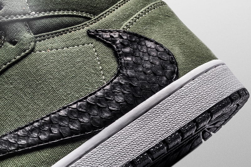 The Shoe Surgeon Travis Scott Air Jordan 1 AJ4 Military Inspired Authentic Vintage Fabric Python Swoosh Luxury 1 of 1 Exclusive Quilted Orange Plonge Canvas Black White Khaki Astroworld Tour Custom Sneakers Footwear