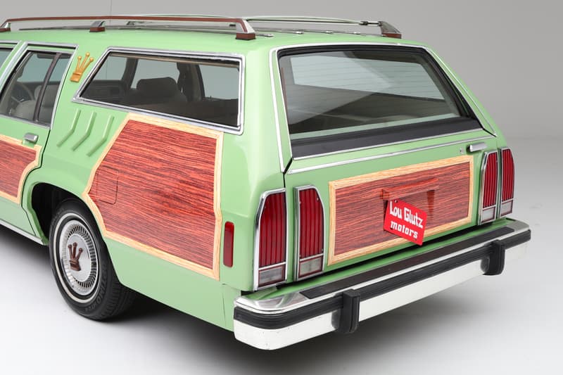 Wagon Queen Family Truckster Replica Sold $100,000 USD national lampoon's vacation barrett-jackson palm beach auction Chevy Chase Beverly D'Angelo Ford