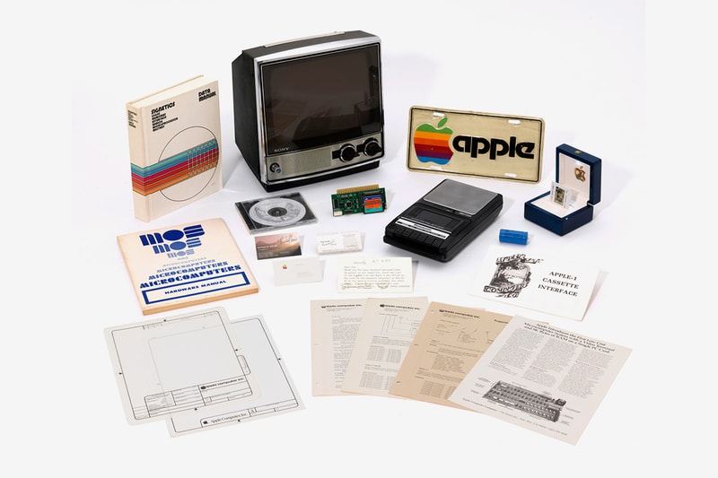 1976 Apple I in a Briefcase Christies Auction computer tech technology design original steve wozniak steve jobs 