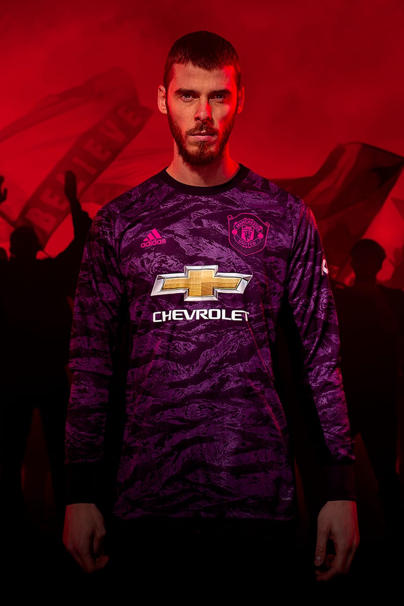 manchester united fc new jersey