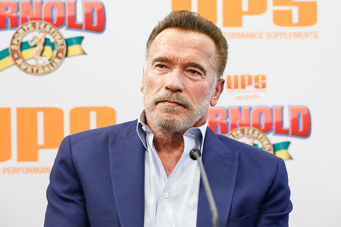 Arnold Schwarzenegger Attacked in Africa Movies Actors California Terminator Arnold Classic Bodybuilding muscle Conan Pumping Iron 