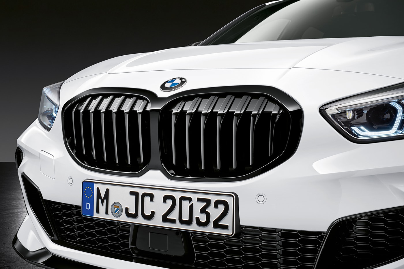 BMW Serie 1 2019. Ya cuenta con accesorios M Performance
