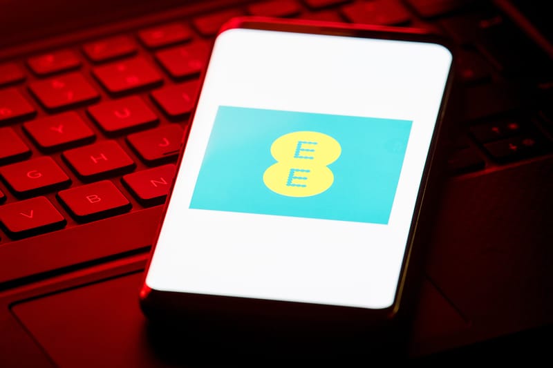 EE Beats Vodafone as UK's First 5G Network Provider