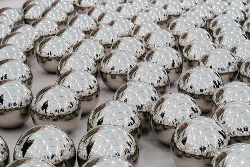 frieze new york best booths salon 94 perrotin gagosian white cube kaikai kiki takashi murakami tom sachs