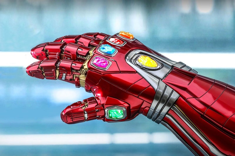 Hot Toys Life Sized Iron Man Nano Gauntlet Info full scale marvel cinematic universe disney collectibles figures display led light infinity stones thanos tony stark robert downey jr