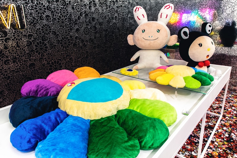 MURAKAMI vs MURAKAMI Exhibition Merch Full Look All Items Plush 