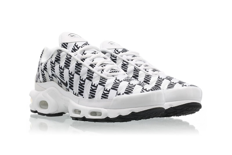 Nike Air Max Plus Black White Release miniature logo branding CJ5331-100