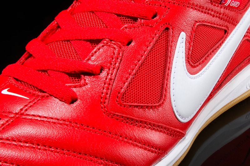Nike SB Gato University Red White Gum Release Supreme red soccer football gum 
