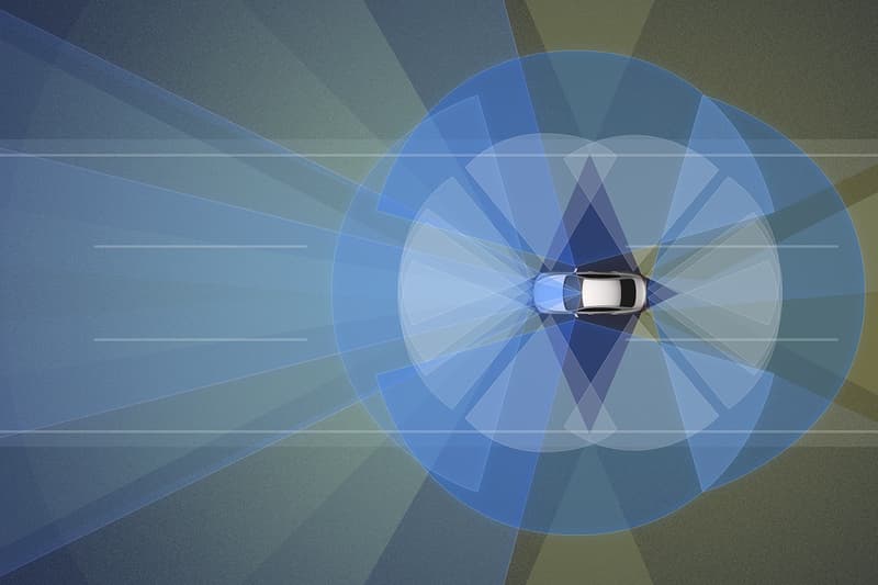 Nissan Skyline Self Driving Autonomous Cars Japan 2019 Debut ProPilot 2.0 Japanese Law Dash Camera Speed Lane Change Sonar AMV Monitor Radar