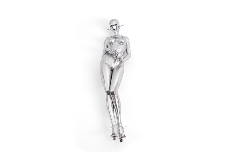 Ravenel Online Auction "All In Out of Now" Hong Kong Invaluable Hajime Sorayama, KAWS, Takashi Murakami, Nara Michi, Daniel Arsham