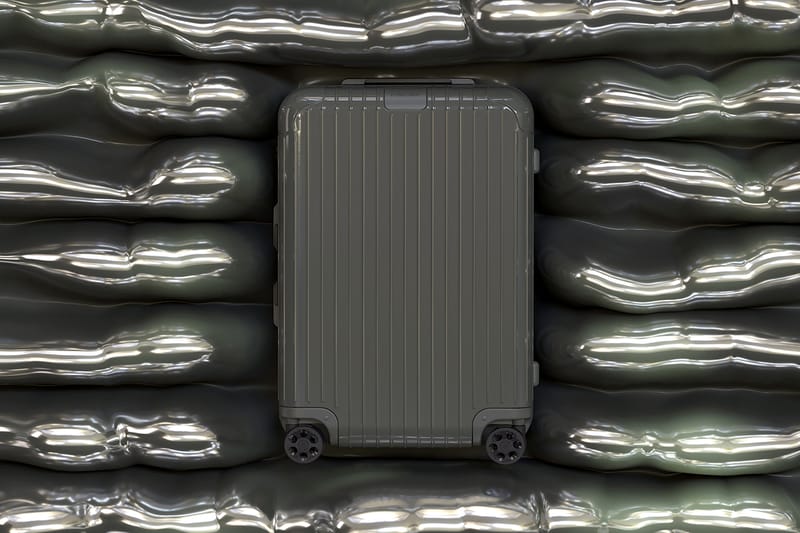 rimowa trunk green