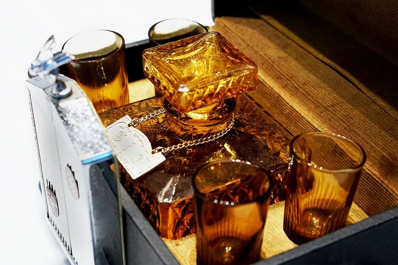 Rolls-Royce 1960 VIP 1000 Decanter Set Retrospect Gin British Motors Luxury Phantom Wraith Ghost Vintage Antique Drinks Alcohol Gin 