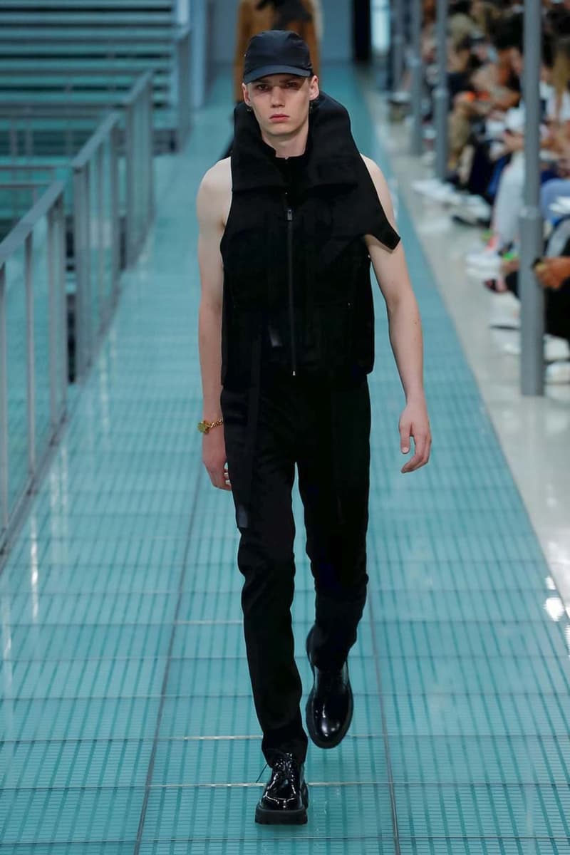 1017 ALYX 9SM Spring/Summer 2020 Runway Show paris fashion week ss20 pfw menswear womenswear mens womens matthew m williams studio collection