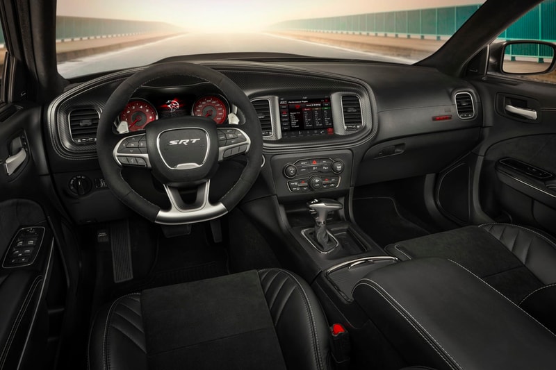 2020 Dodge Charger SRT Hellcat Widebody Info racing racer speed car sedan horsepower american made pirelli 
