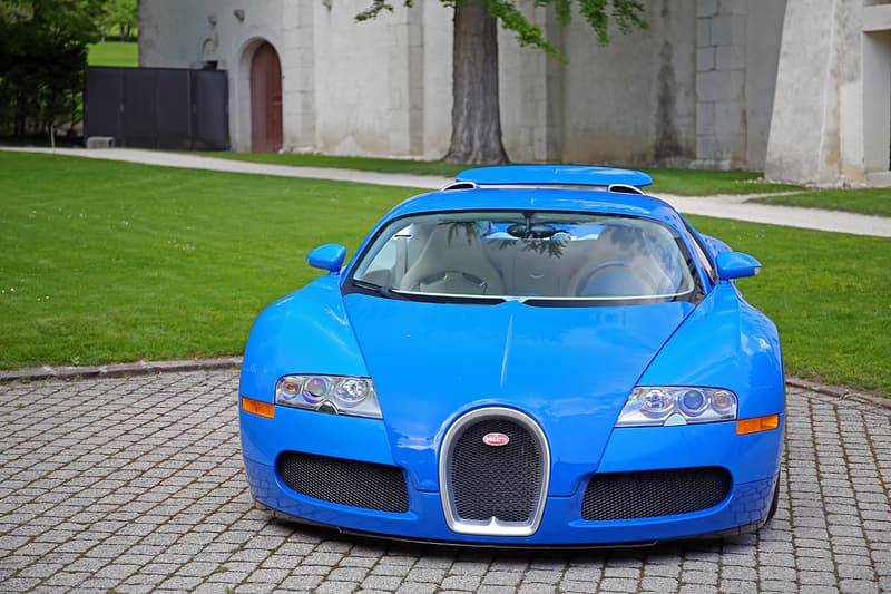 Bonhams Geneva Hypercar Supercar Auction Sale No Reserve Lamborghini Veneno McLaren P1 Bugatti Veyron 16.4 Ferrari LaFerrari Koenigsegg One:1 Aston Martin One-77 Bentley Maserati Maybach Mercedes Clubhouse Lake