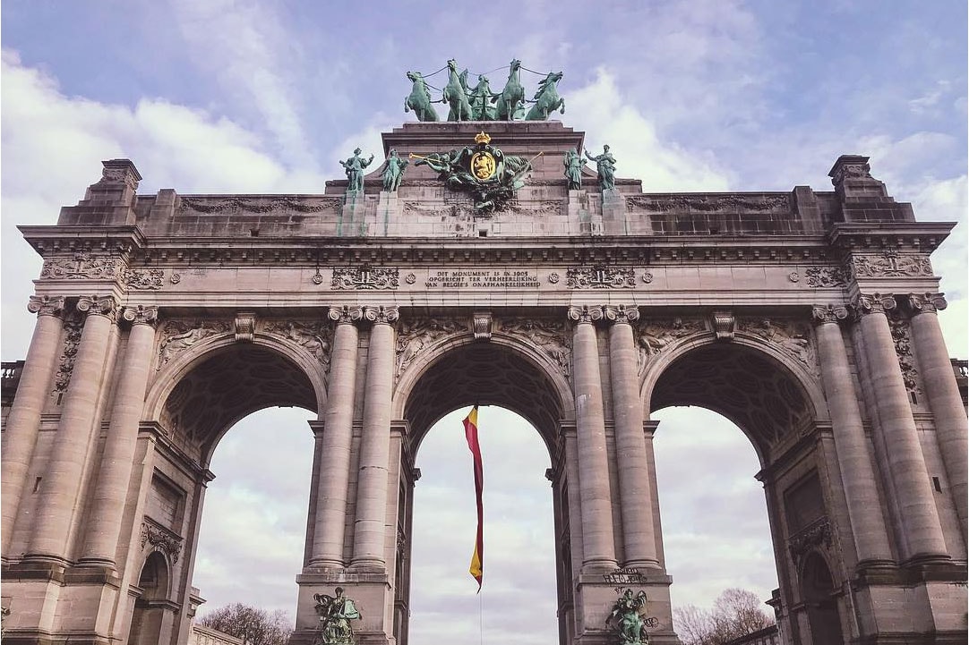 City Guide to Brussels: Things to Do travel europe beer fries frites waffles grand place Manneken-Pis tintin smurft