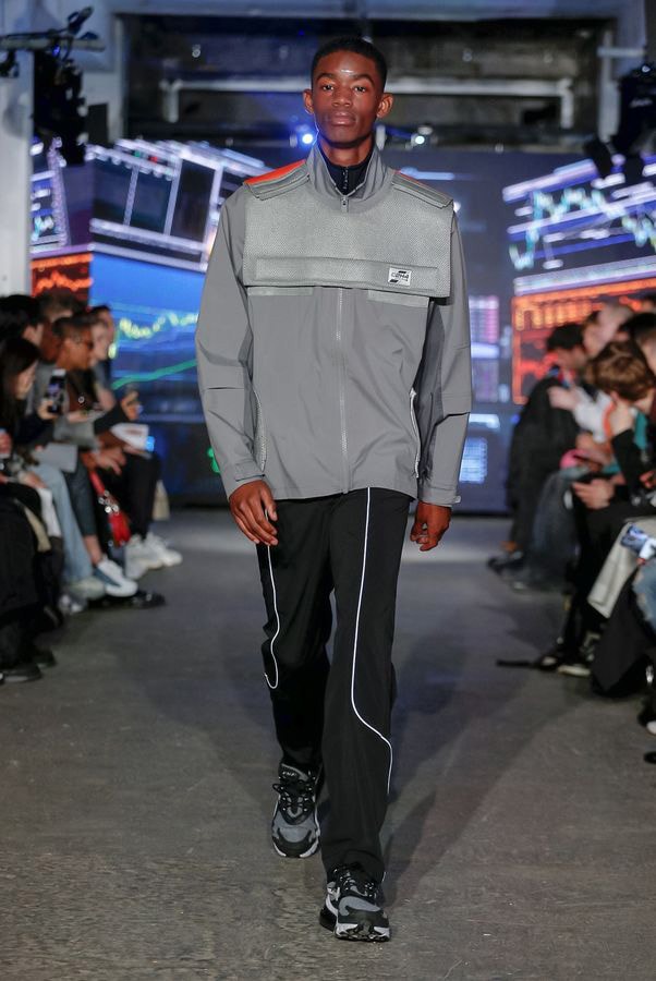 C2H4 Spring/Summer 2020 SS20 London Fashion Week Men's LFWM runways los angeles