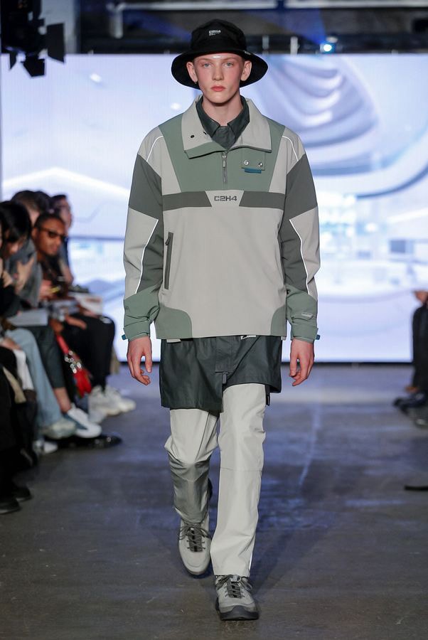 C2H4 Spring/Summer 2020 SS20 London Fashion Week Men's LFWM runways los angeles