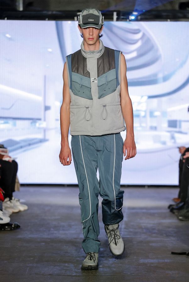 C2H4 Spring/Summer 2020 SS20 London Fashion Week Men's LFWM runways los angeles