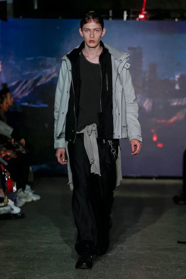 C2H4 Spring/Summer 2020 SS20 London Fashion Week Men's LFWM runways los angeles