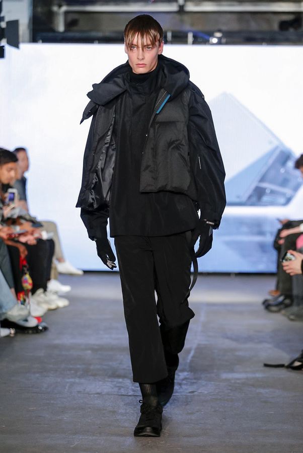 C2H4 Spring/Summer 2020 SS20 London Fashion Week Men's LFWM runways los angeles